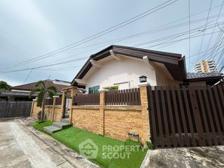 For sale 3 bedrooms villa in Bang Lamung, Chonburi