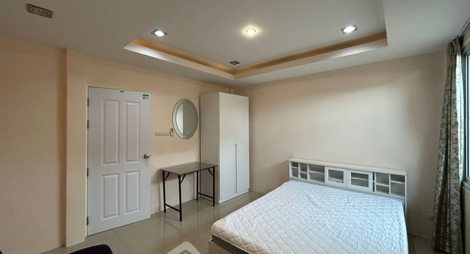 For sale 3 bedrooms villa in Jomtien, Pattaya