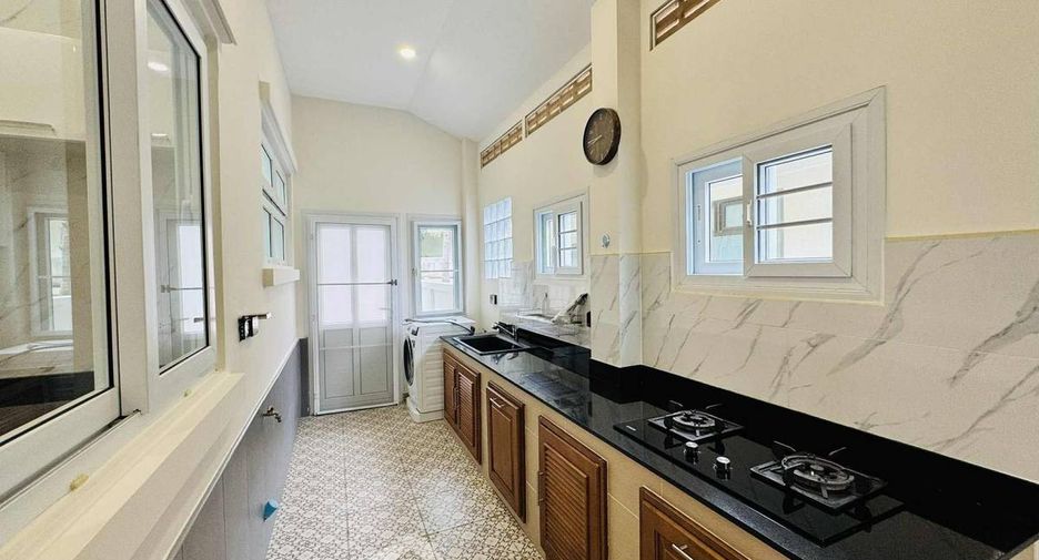 Villa zum Kauf mit 3 Zimmer in Huay Yai, Pattaya