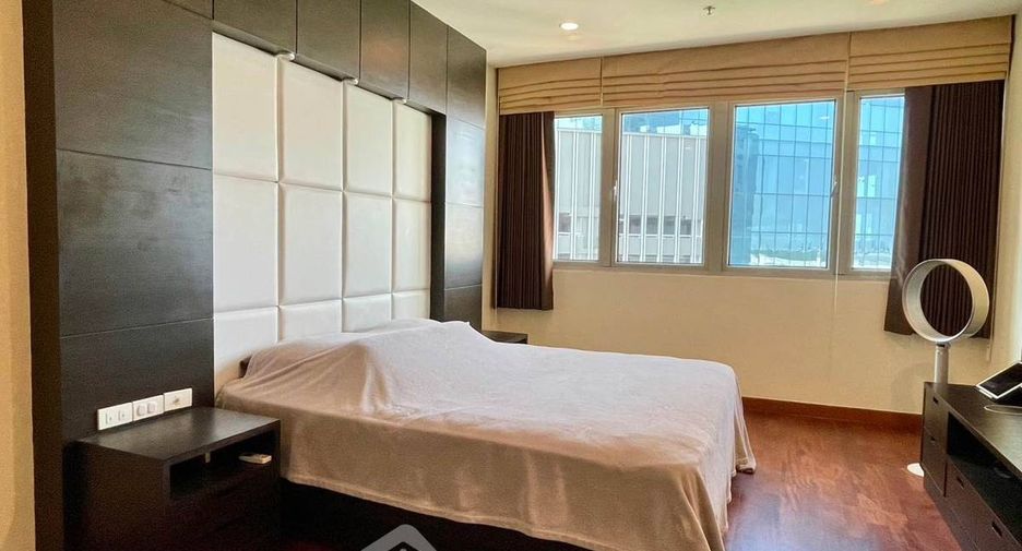 À vendre 2 chambres condo à Yan Nawa, Bangkok
