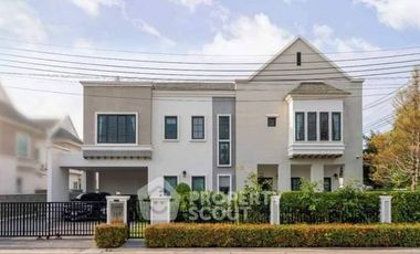 For sale 4 bedrooms house in Bang Khae, Bangkok