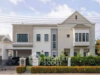 For sale 4 bedrooms house in Bang Khae, Bangkok