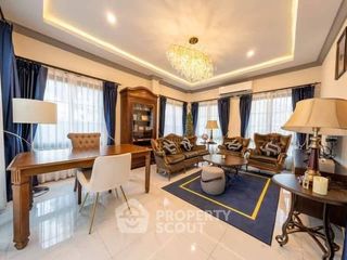 For sale 4 bedrooms house in Bang Khae, Bangkok
