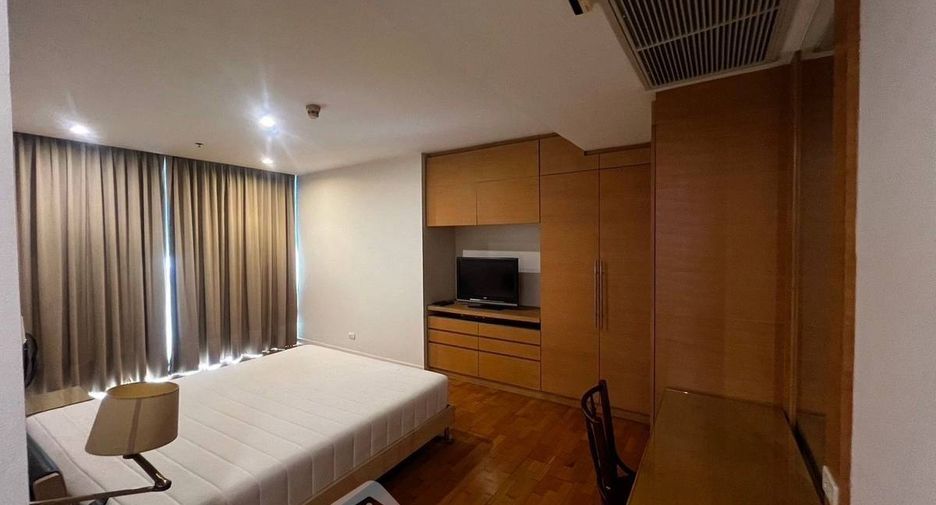 For sale 2 bedrooms condo in Sathon, Bangkok