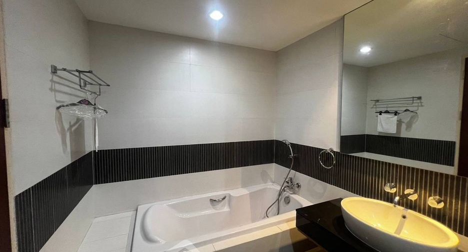For sale 2 bedrooms condo in Sathon, Bangkok