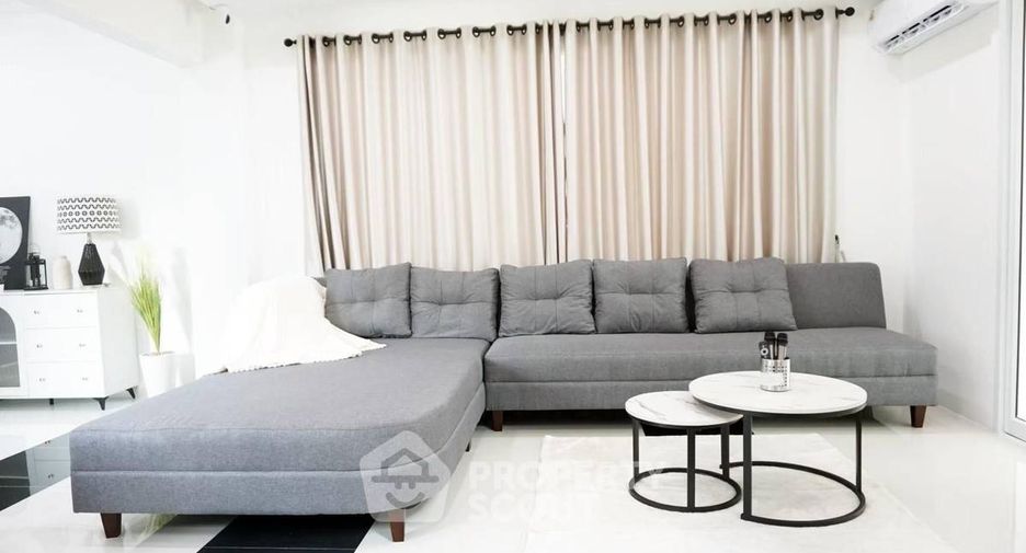 À vendre 4 chambres maison à Huay Yai, Pattaya