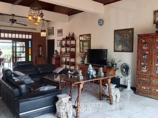 Villa zum Kauf mit 3 Zimmer in Bang Lamung, Chonburi