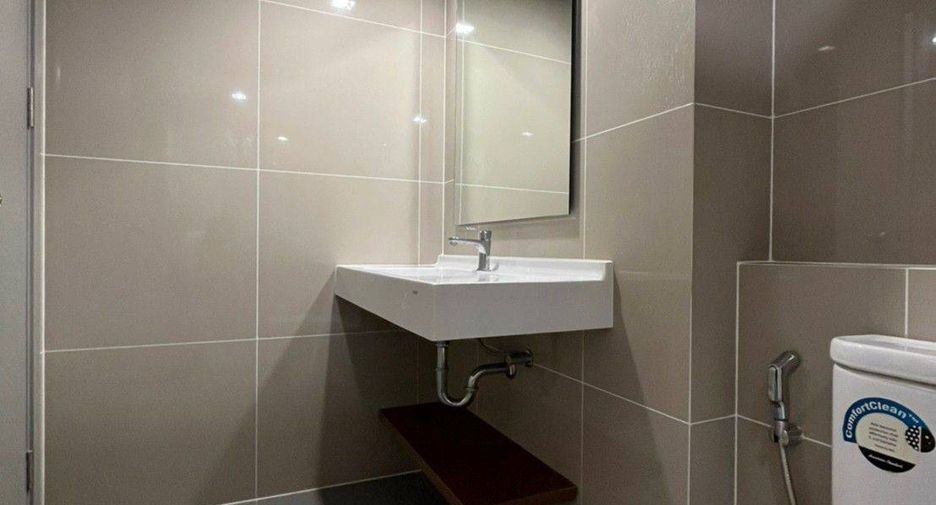 For sale 1 bed condo in Bang Kapi, Bangkok