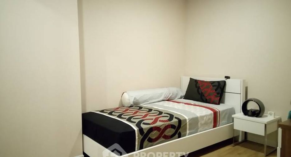 For sale 2 bedrooms condo in Yan Nawa, Bangkok