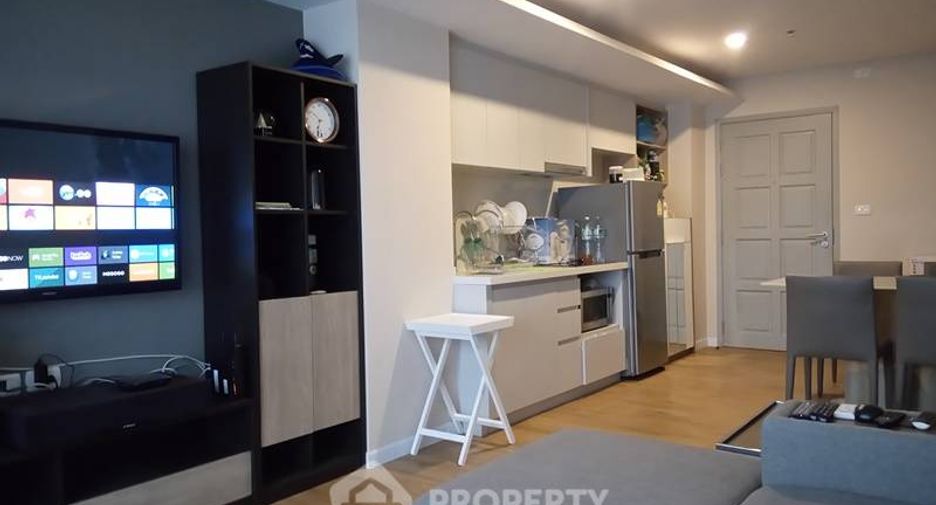For sale 2 bedrooms condo in Yan Nawa, Bangkok
