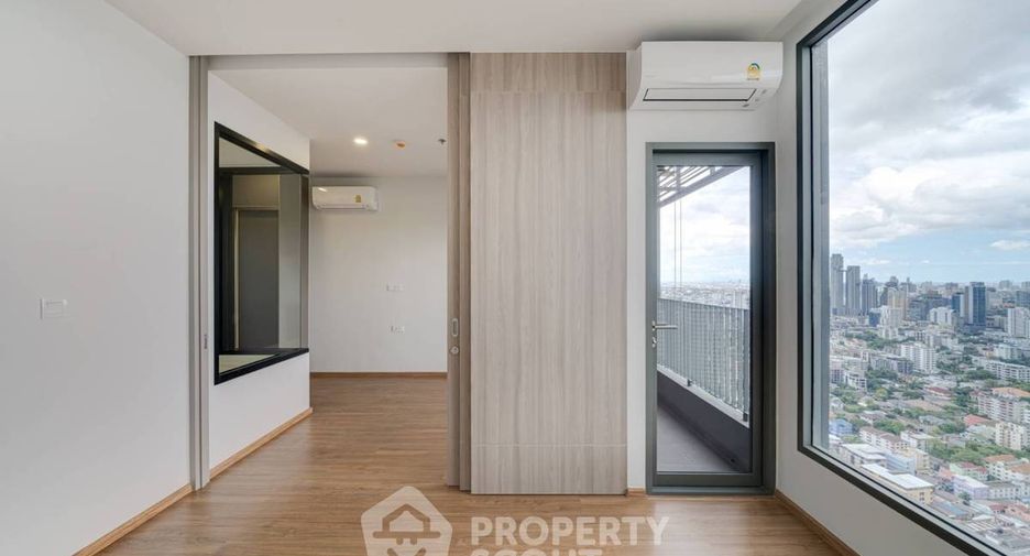 For sale 1 bed condo in Watthana, Bangkok