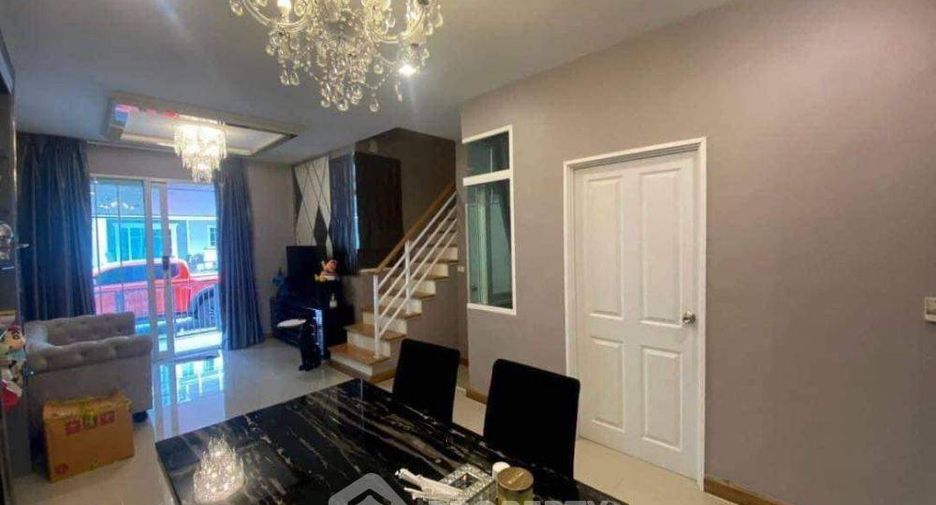 For sale 4 bedrooms townhouse in Prawet, Bangkok