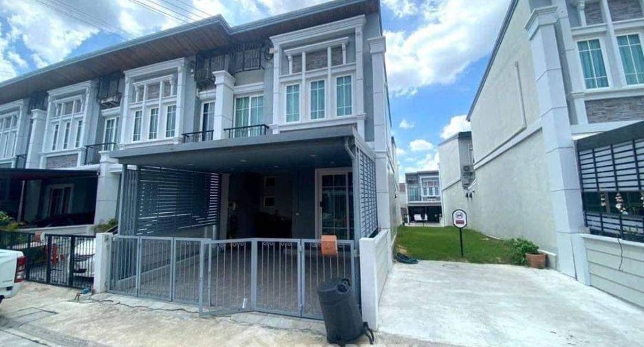 For sale 4 bedrooms townhouse in Prawet, Bangkok