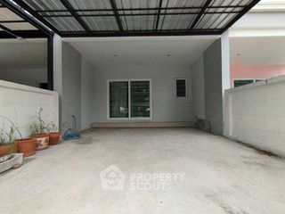 For sale 4 bedrooms house in Khlong Sam Wa, Bangkok