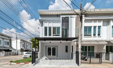 For sale 2 bedrooms townhouse in Khlong Sam Wa, Bangkok