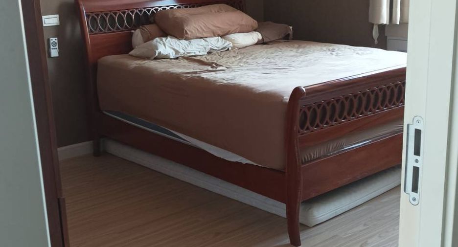 For sale 1 bed condo in Huai Khwang, Bangkok