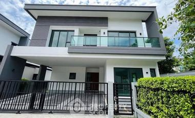 For sale 4 bedrooms house in Prawet, Bangkok
