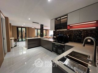 For rent and for sale 7 bedrooms house in Bang Lamung, Chonburi
