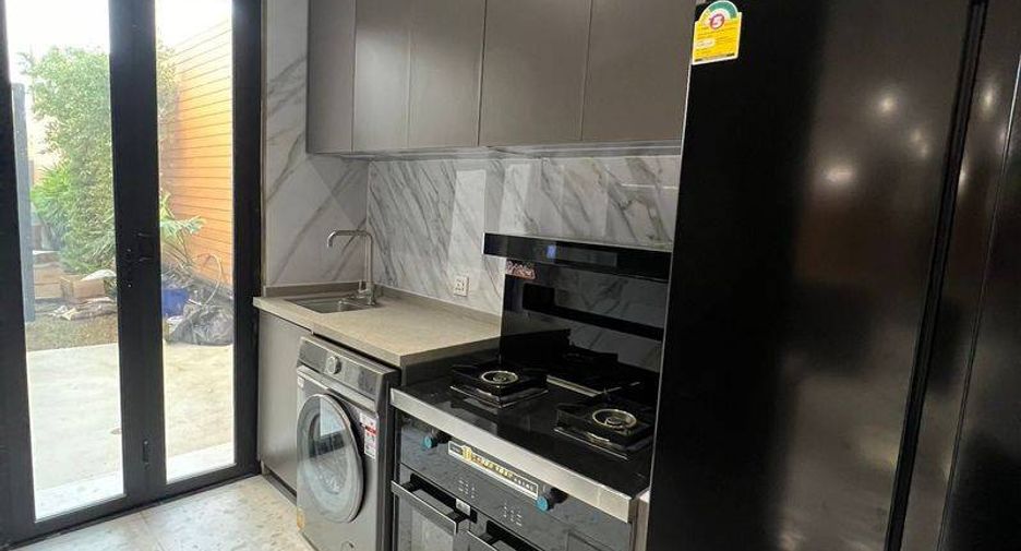 Casa en alquiler y en venta de 7 habitaciones en Jomtien, Pattaya