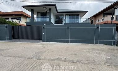 For sale 6 bedrooms house in Pratumnak, Pattaya