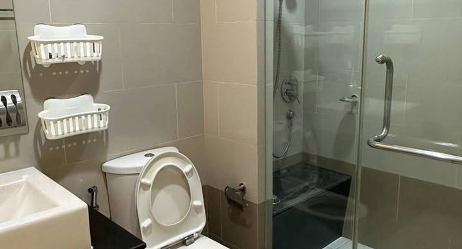 For sale 1 bed condo in Yan Nawa, Bangkok