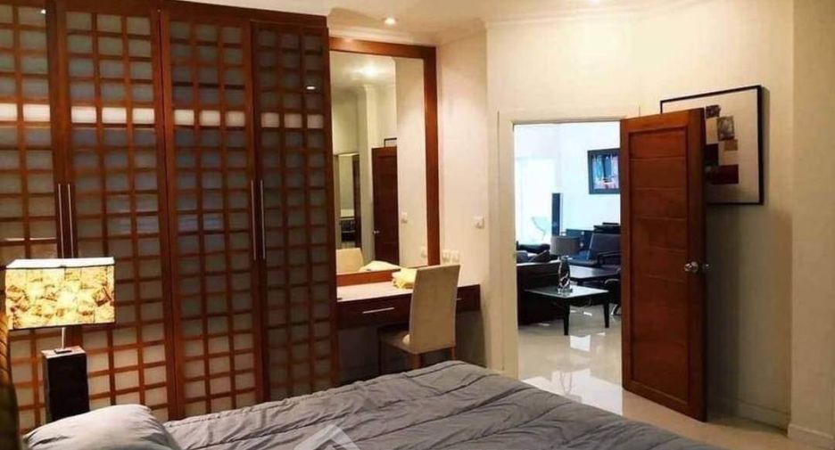 For sale 3 bedrooms house in Pratumnak, Pattaya