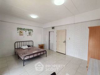 For sale 4 bedrooms townhouse in Si Racha, Chonburi