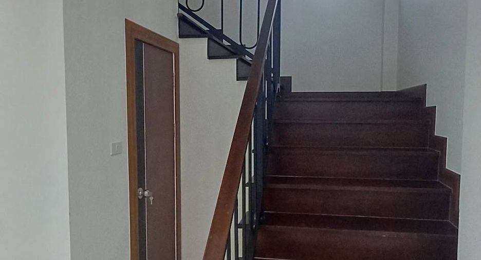 À vendre 3 chambres maison à Huay Yai, Pattaya