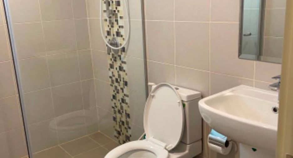 For sale 2 bedrooms condo in Bang Phlat, Bangkok