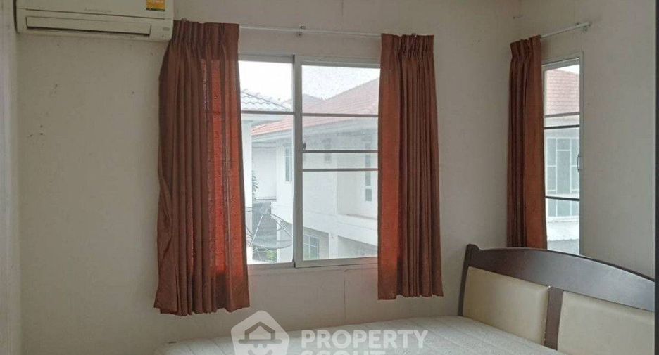 Casa en venta de 3 habitaciones en Khlong Sam Wa, Bangkok