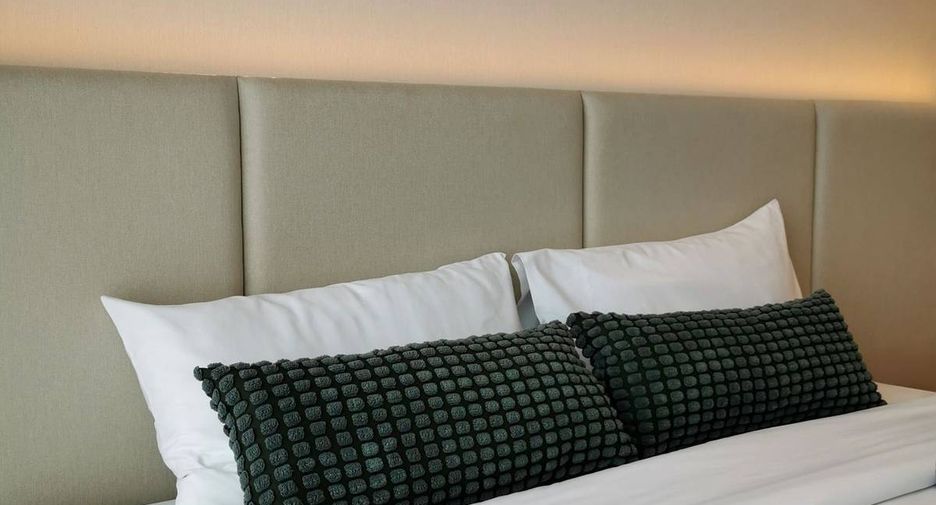For sale 1 bed condo in Khlong Toei, Bangkok
