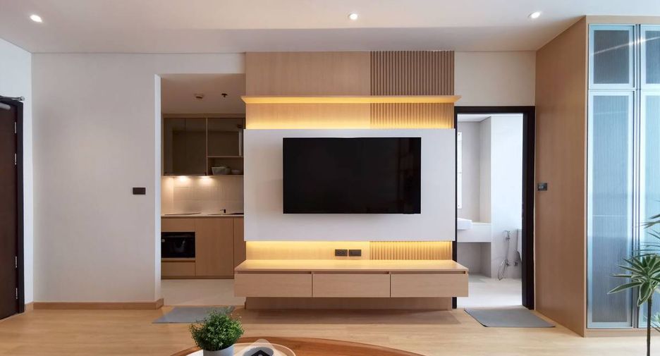 For sale 1 bed condo in Khlong Toei, Bangkok