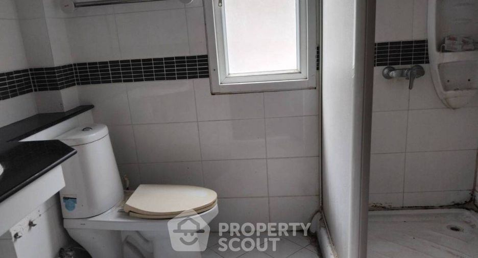 Haus zum Kauf mit 3 Zimmer in Nong Chok, Bangkok