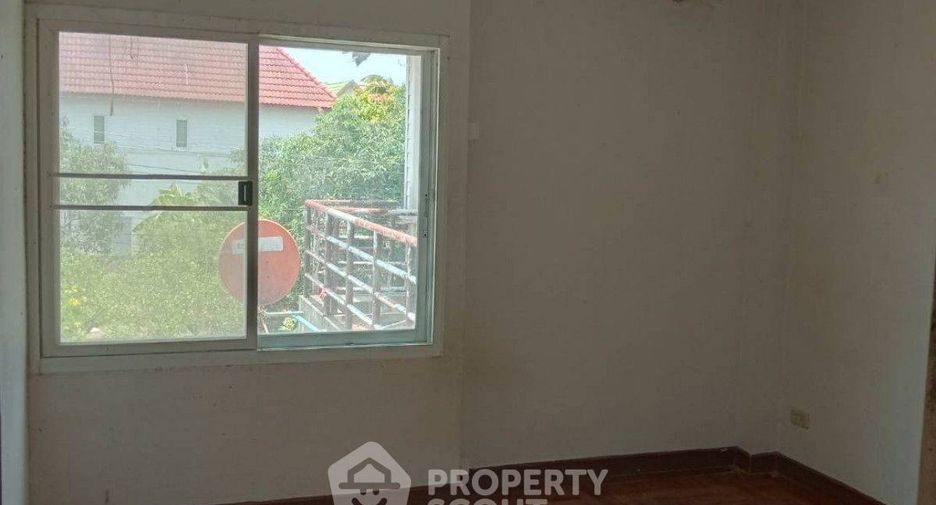 Haus zum Kauf mit 3 Zimmer in Nong Chok, Bangkok