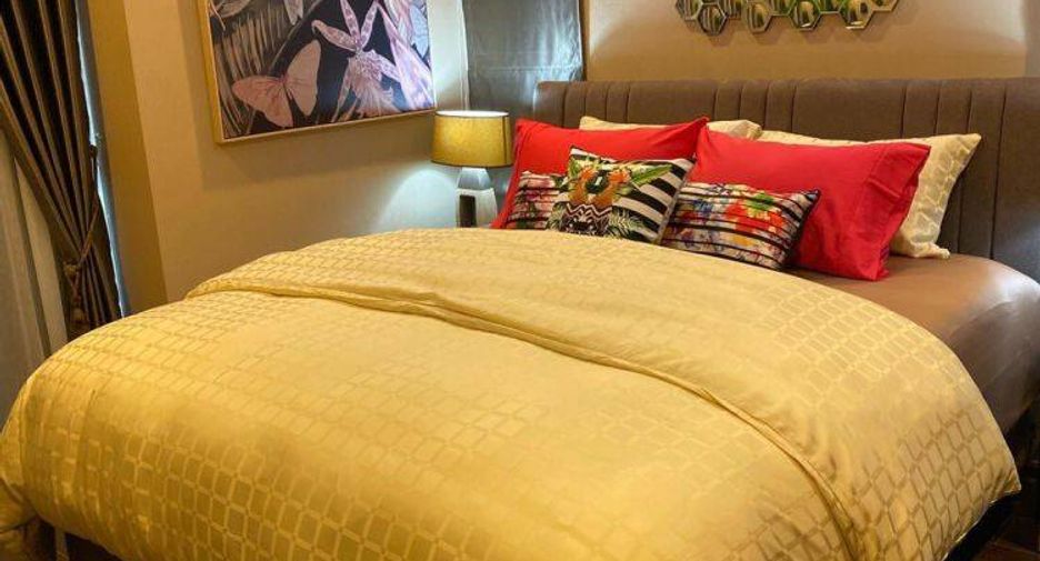 For sale 2 bedrooms condo in Watthana, Bangkok