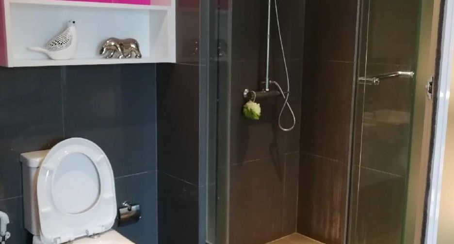 For sale 1 bed condo in Phaya Thai, Bangkok