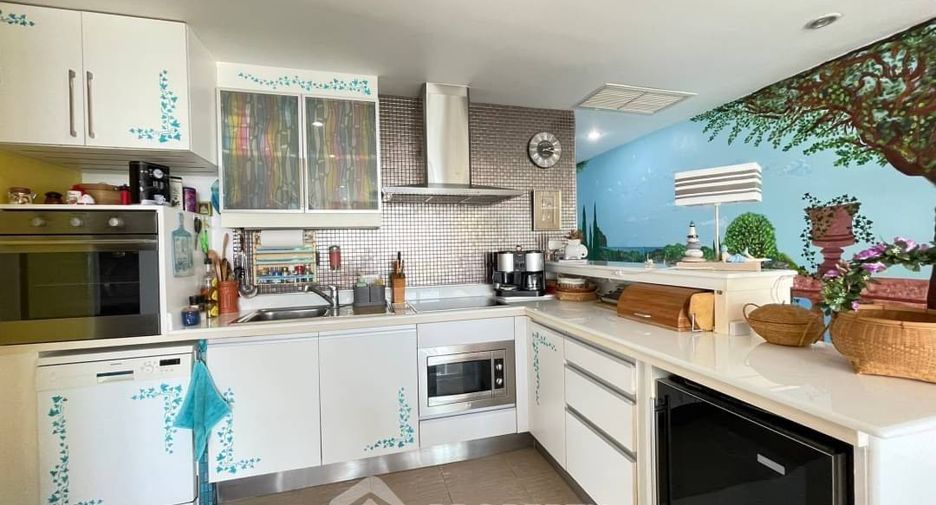 For sale 2 bedrooms condo in Na Jomtien, Pattaya
