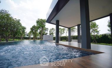 出售 5 卧室 独立屋 在 Khlong Sam Wa, 曼谷