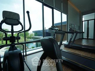 For sale 5 bedrooms house in Khlong Sam Wa, Bangkok
