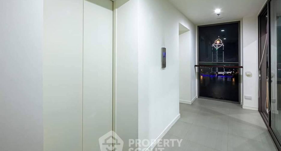 For sale 2 bedrooms condo in Yan Nawa, Bangkok