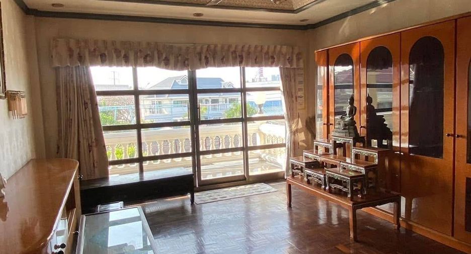 For sale 5 ベッドルーム house in Bang Lamung, Chonburi