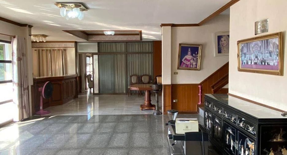 For sale 5 ベッドルーム house in Bang Lamung, Chonburi