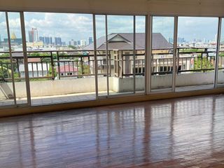 Wohnung zum Kauf mit 9 Zimmer in Dusit, Bangkok