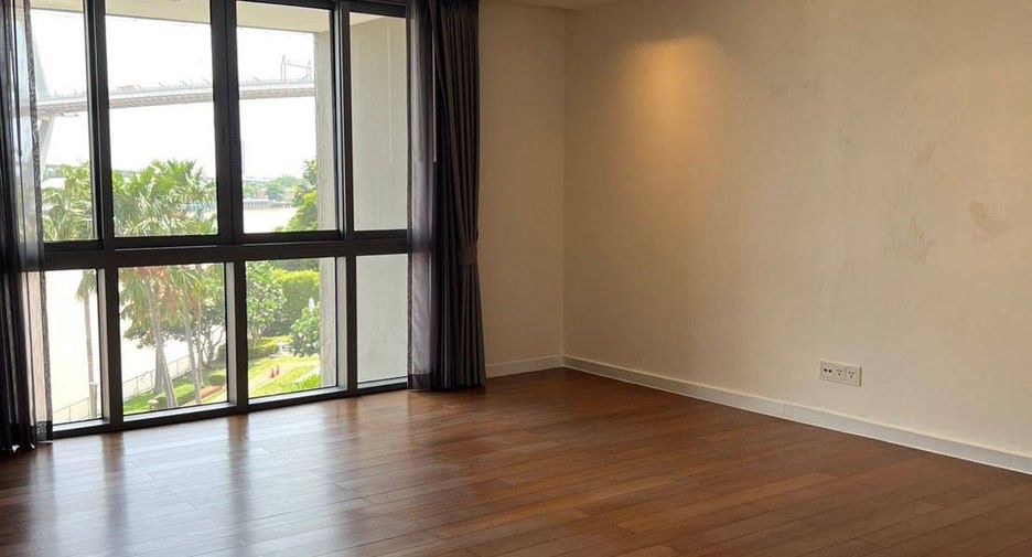 For sale 3 bedrooms condo in Yan Nawa, Bangkok