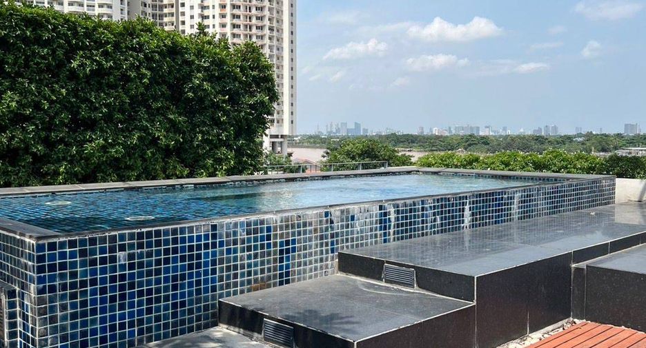 For sale 3 bedrooms condo in Yan Nawa, Bangkok