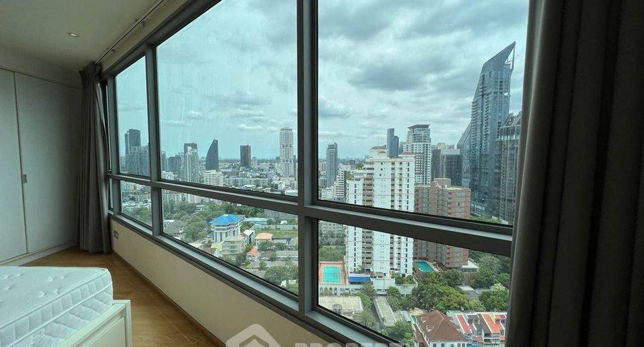 For sale 2 bedrooms condo in Watthana, Bangkok