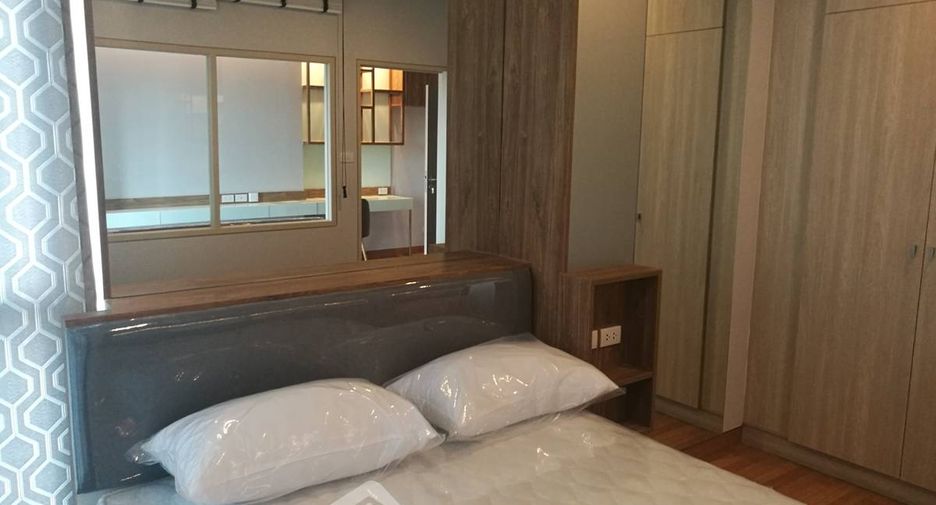 For sale 1 bed condo in Phaya Thai, Bangkok