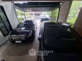 For sale 3 bedrooms house in Saphan Sung, Bangkok