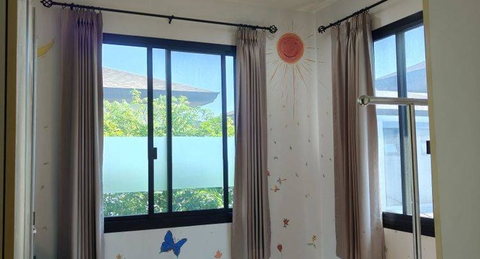 For sale 3 bedrooms house in Saphan Sung, Bangkok
