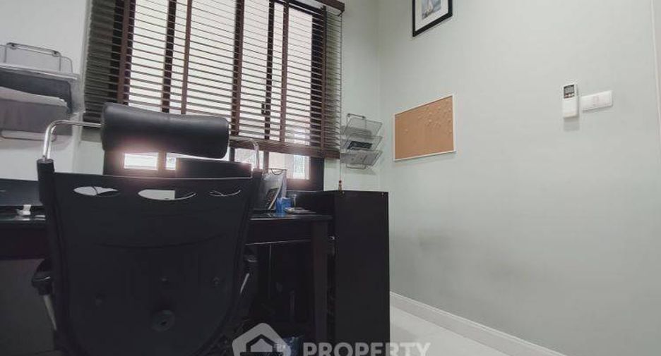 For sale 3 bedrooms house in Saphan Sung, Bangkok